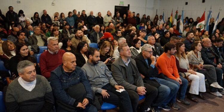 LA NECESIDAD DE SEGUIR ESE CAMINO