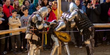 EL MÁGICO MUNDO MEDIEVAL SE VIVE EN MAR AZUL