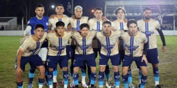 FÚTBOL. TROPEZÓN DE LA SELECCIÓN EN LA COSTA