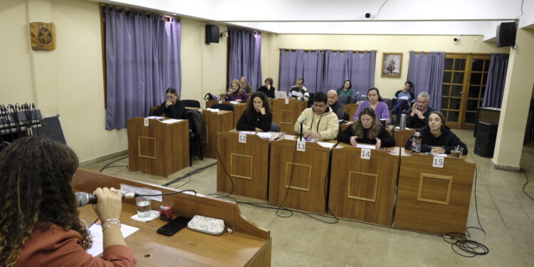 MEDIEVAL, MUELLE, SEGURIDAD Y CRÍTICAS AL VETO DE MILEI