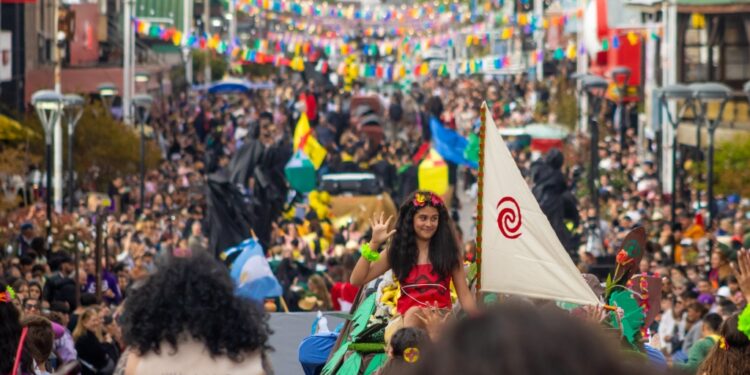 LOS GANADORES Y LOS PREMIOS
