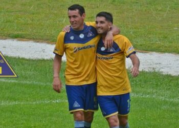 UNA GOLEADA PARA CORTARSE ARRIBA