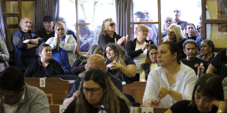 La política del Ring Raje