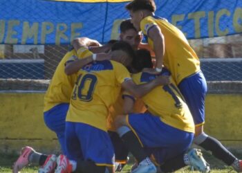 VICTORIA EN CASA Y CLASIFICACIÓN