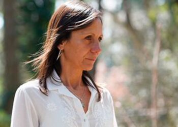 “Cambia lo superficial, también cambia lo profundo“