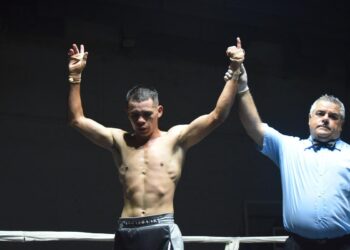 La última velada boxística del año en Villa Gesell contó con trece combates amateurs