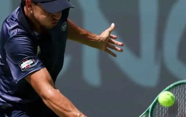 Luciano Darderi le ganó a Cristian Garin en el Abierto de Australia 2026 en Melbourne