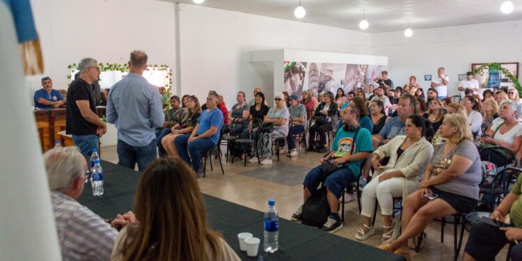 VILLA GESELL PRESENTÓ SU CALENDARIO ANUAL DE FIESTAS Y EVENTOS 2026