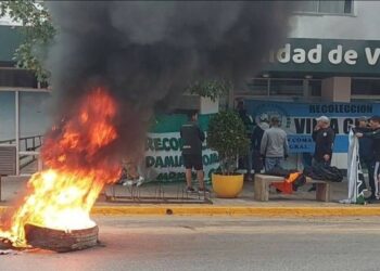 BARRERA LES DIJO A LOS CAMIONEROS: “ASÍ NO”