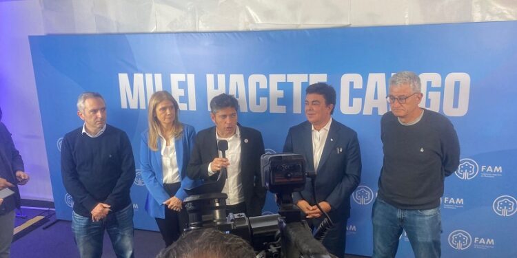 El conflicto profundiza la crisis política