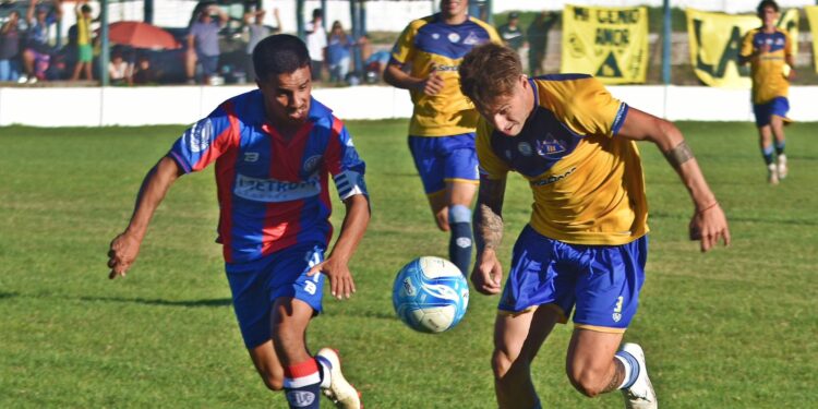Empate con sabor a poco en el Clásico geselino