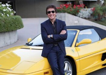 Se suma a la construcción política de Dante Gebel