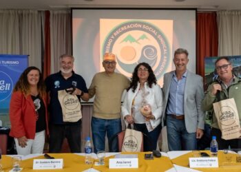 DEMOCRATIZAR EL TURISMO