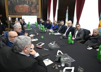 “Es de fundamental importancia el trabajo conjunto entre la Provincia, los bancos y el Municipio”